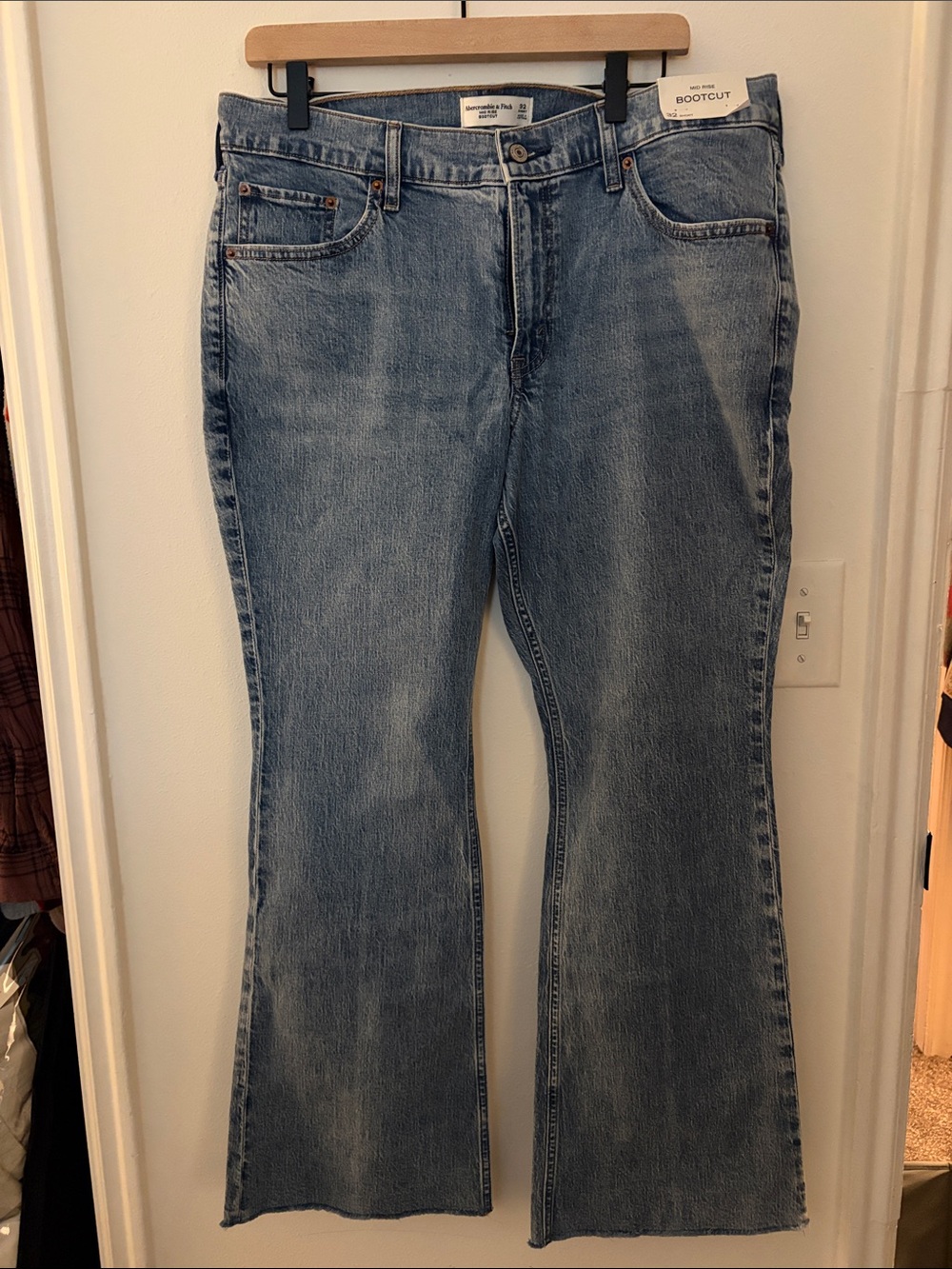 abercrombie mid rise Women’s Light Blue Bootcut Jeans